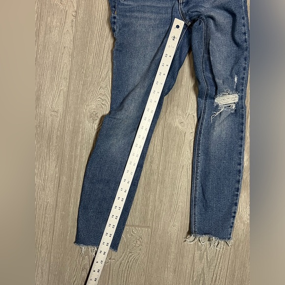 Old Navy Distressed Rockstar Super Skinny Jeans Size 2 Raw Hem - Picture 6 of 7